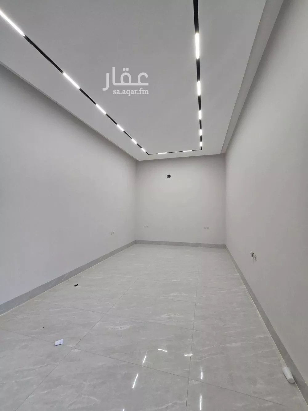 6 bedroom villa in Al Maizilah 3