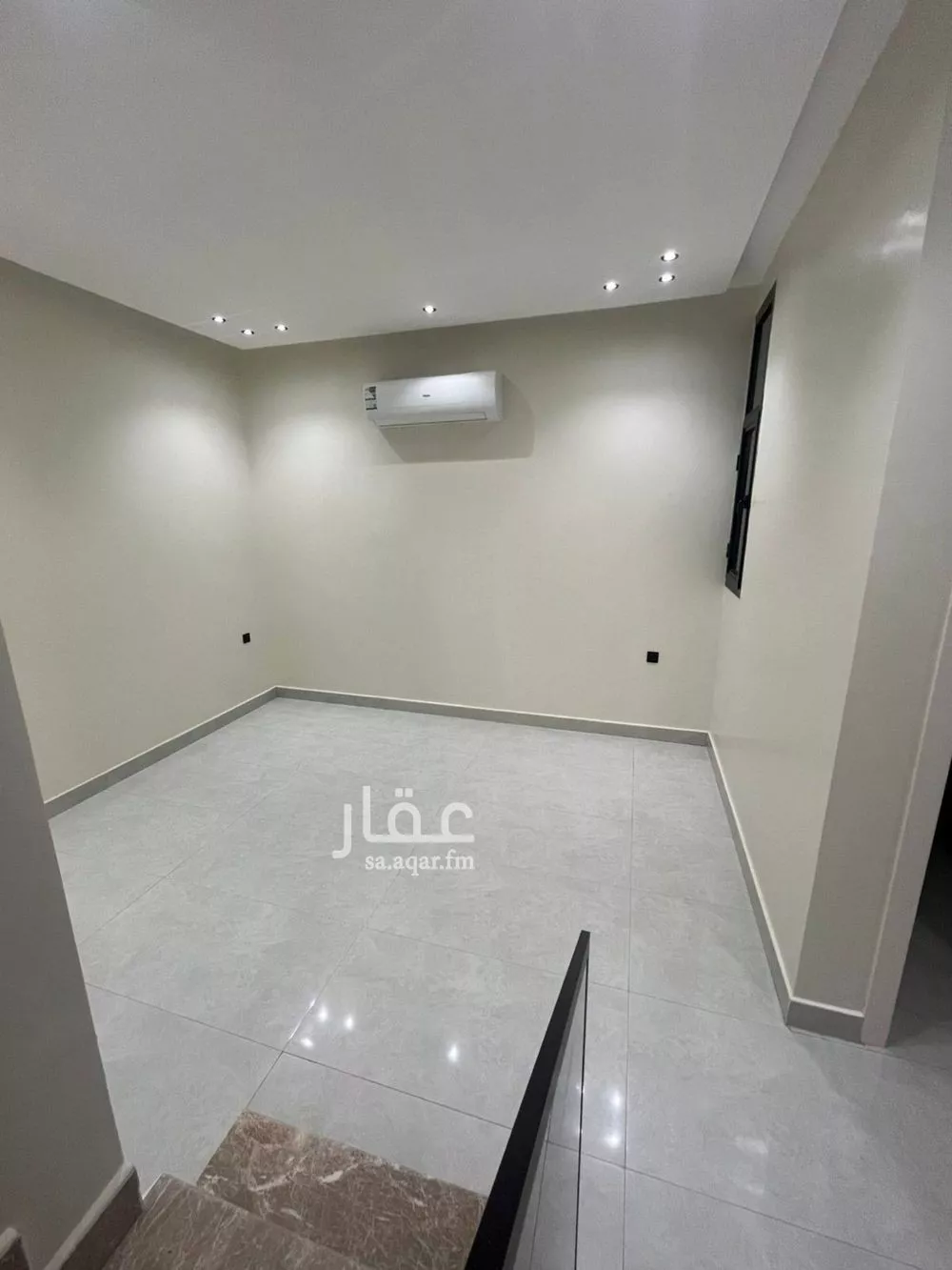 فيلا 4 غرف في الرمال 2