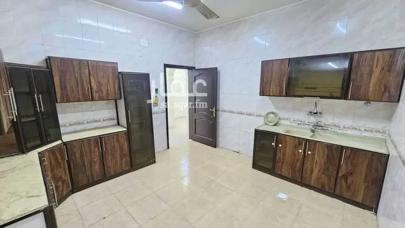 3 bedroom apartment in Abruq Ar Rughamah, Jeddah 10
