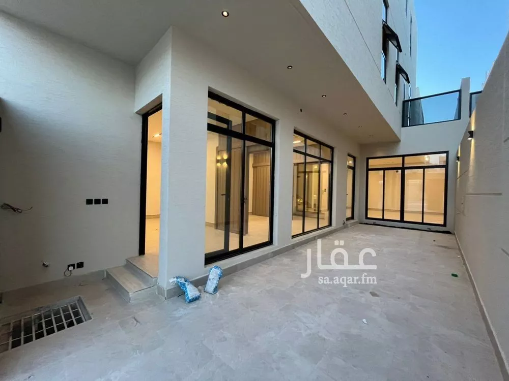 فيلا 5 غرف في المهدية 5