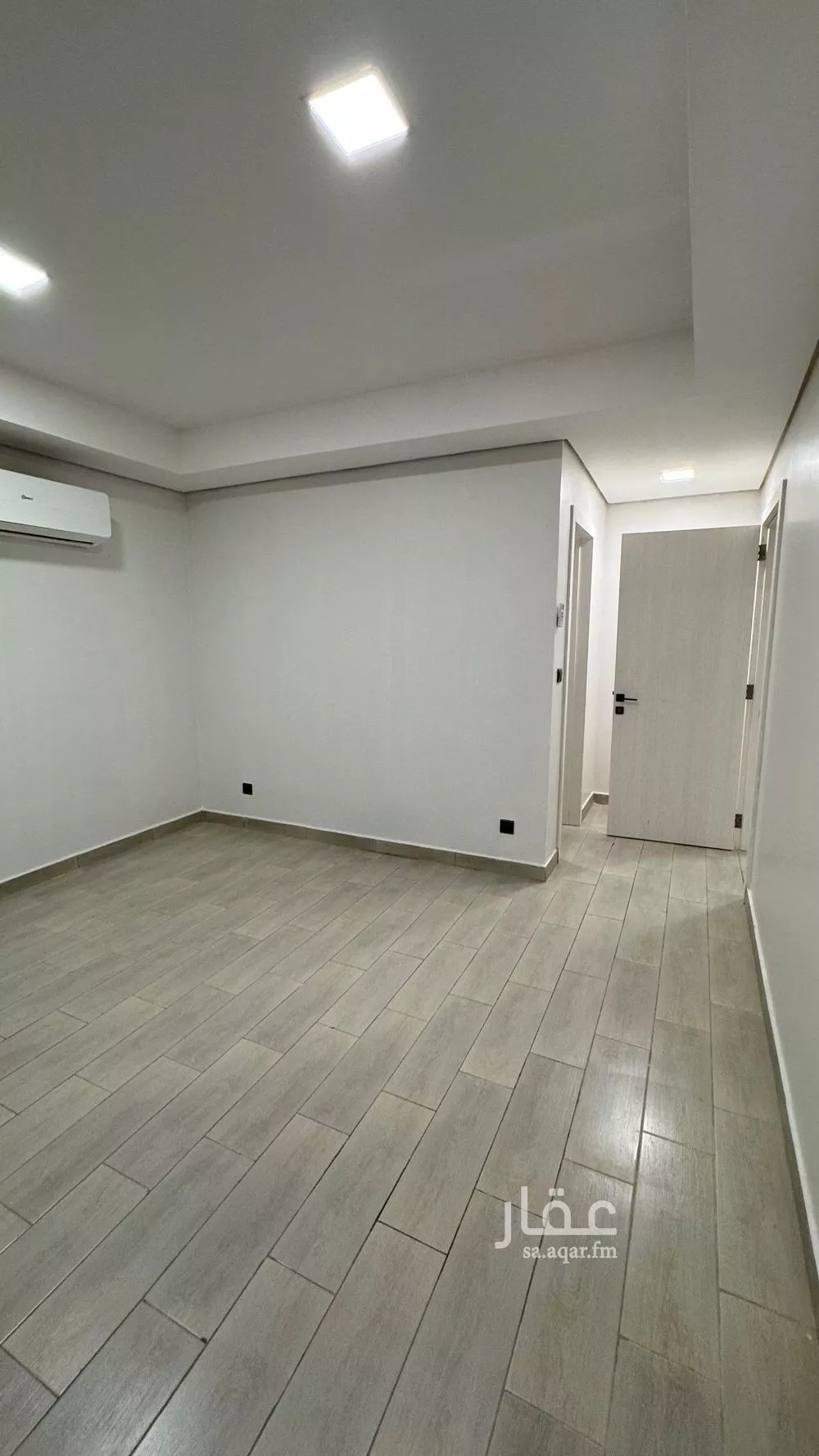 فيلا 6 غرف في النرجس 4