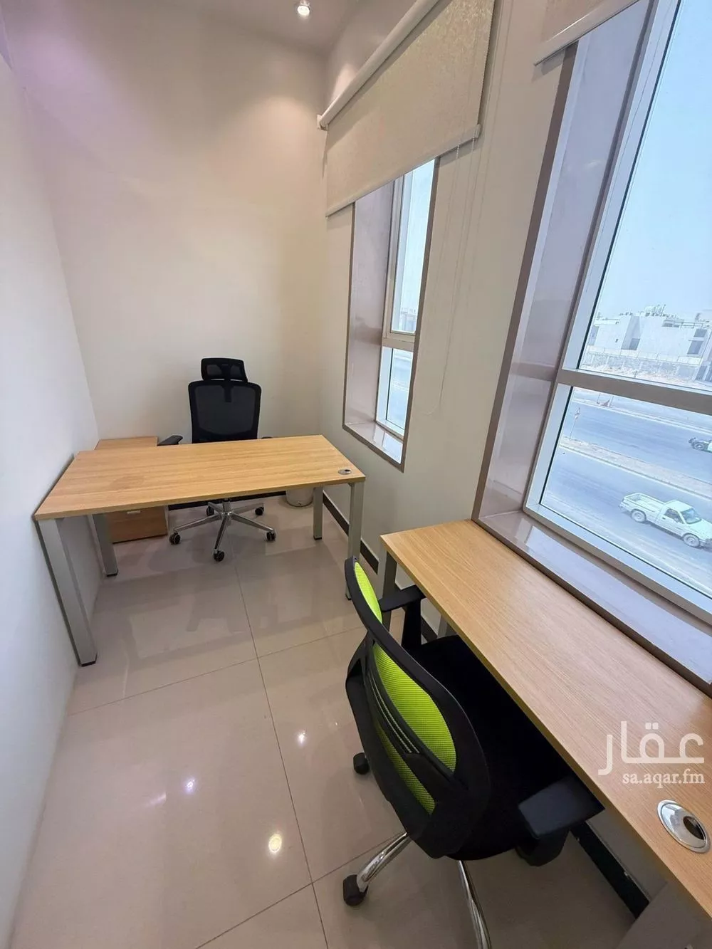 مكتب 884 م² في العارض 1