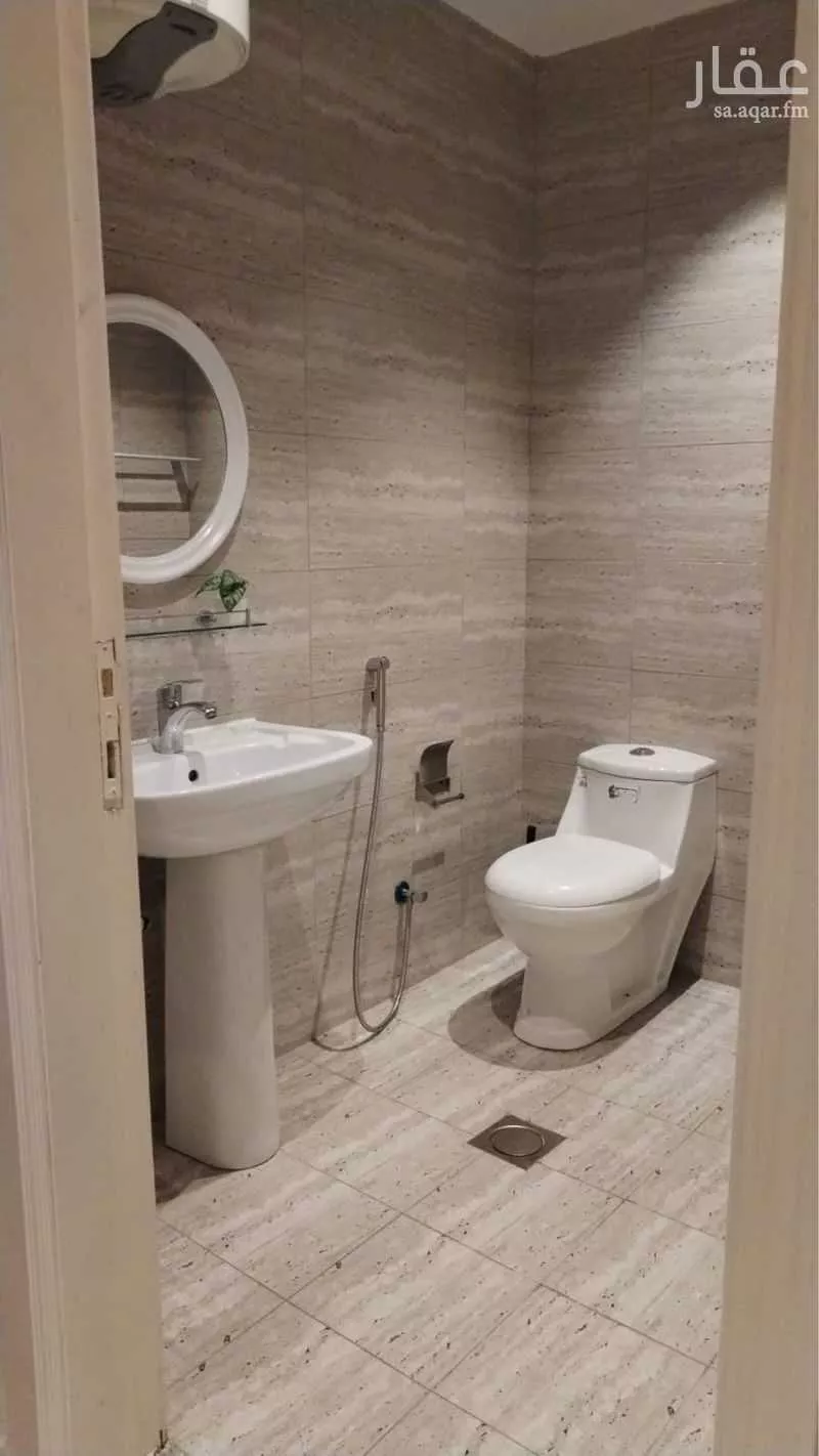 شقة 1 غرف في العقيق 4