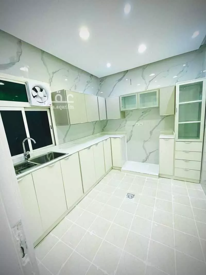 عمارة 120 م² في الياسمين 2