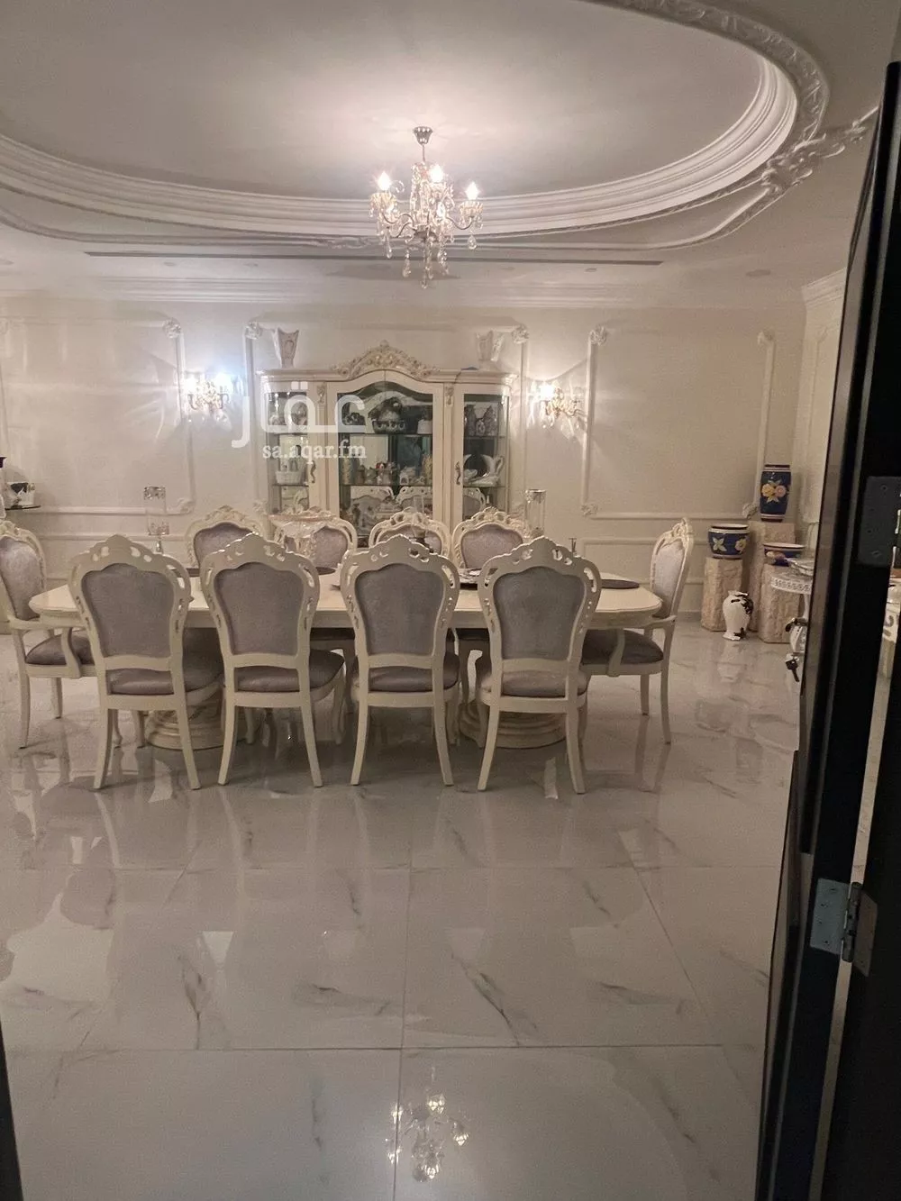 10 bedroom villa in Al Aziziyah 4