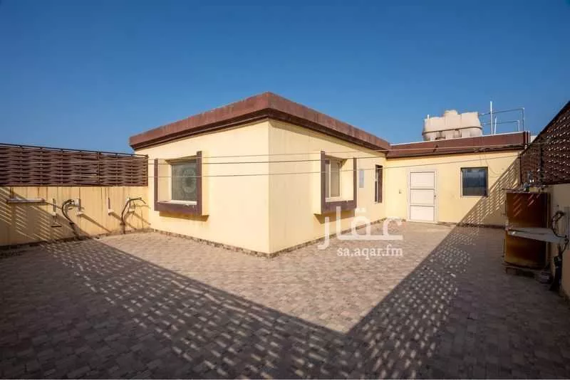 8 bedroom villa in East Beach, Eastern Province 8