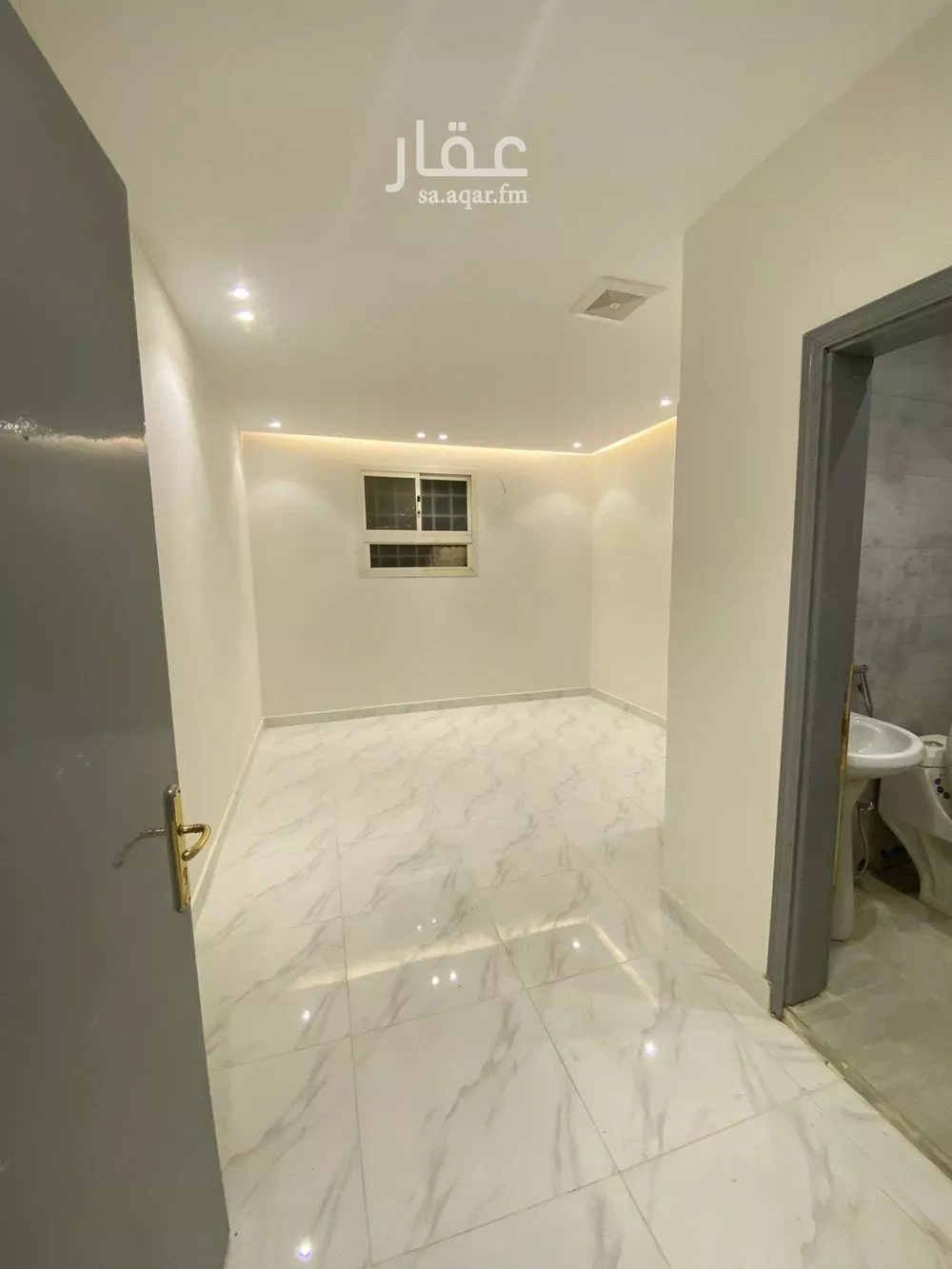 1 bedroom apartment in As Suwaidi Al Gharabi 4