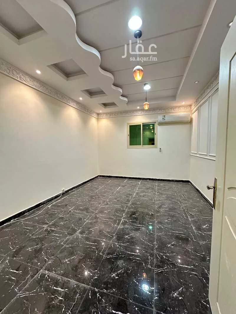 4 bedroom apartment in Ishbiliyah, Riyadh 5