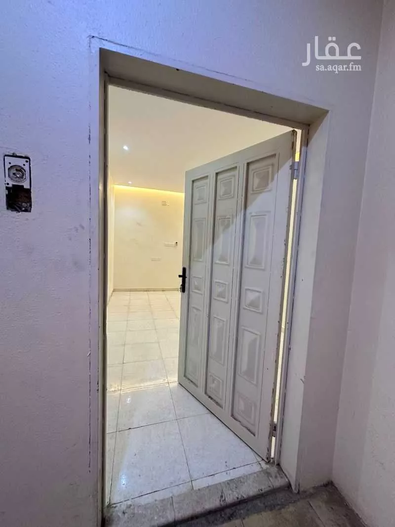 2 bedroom apartment in Dhahrat Al Badiah 2