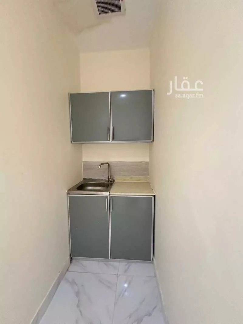 2 bedroom apartment in Dhahrat Al Badiah 5