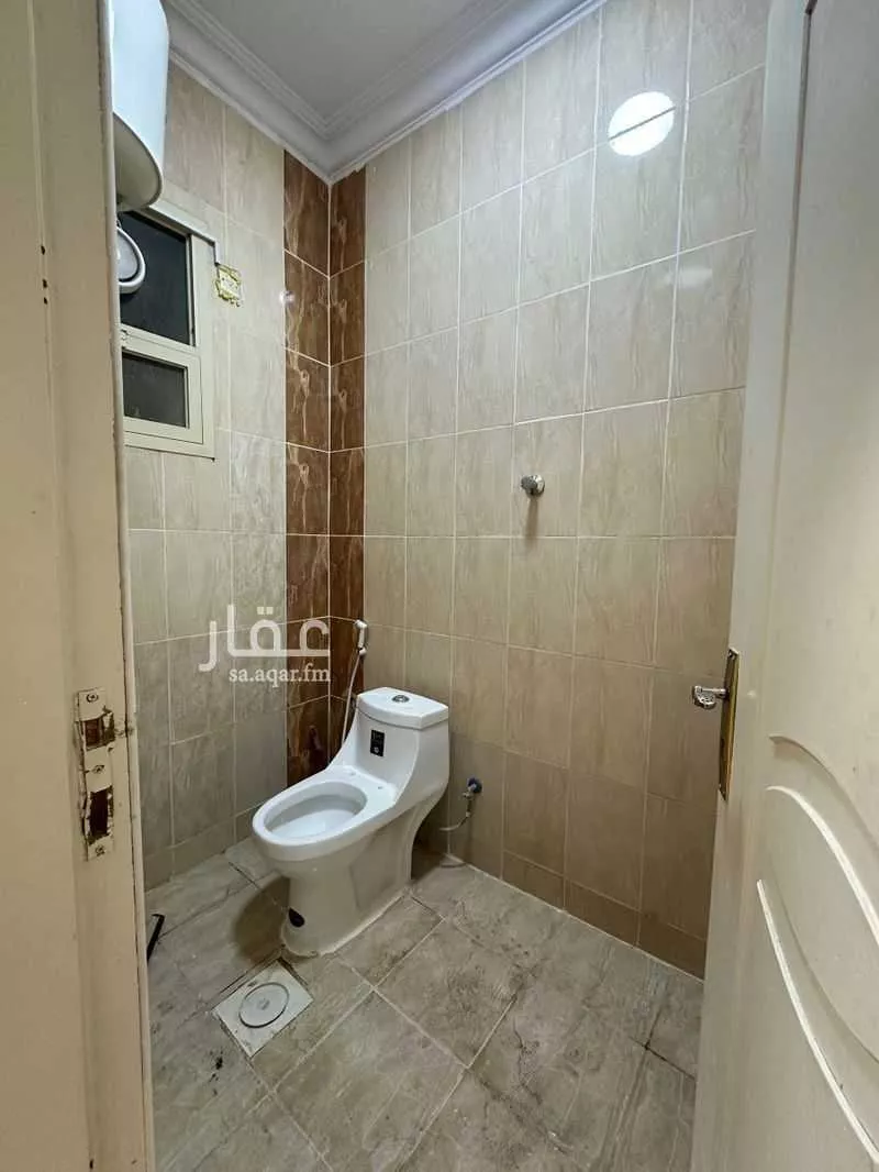 4 bedroom apartment in Ishbiliyah, Riyadh 7