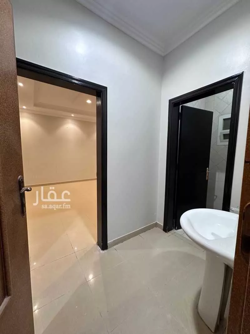 3 bedroom apartment in Ishbiliyah 4