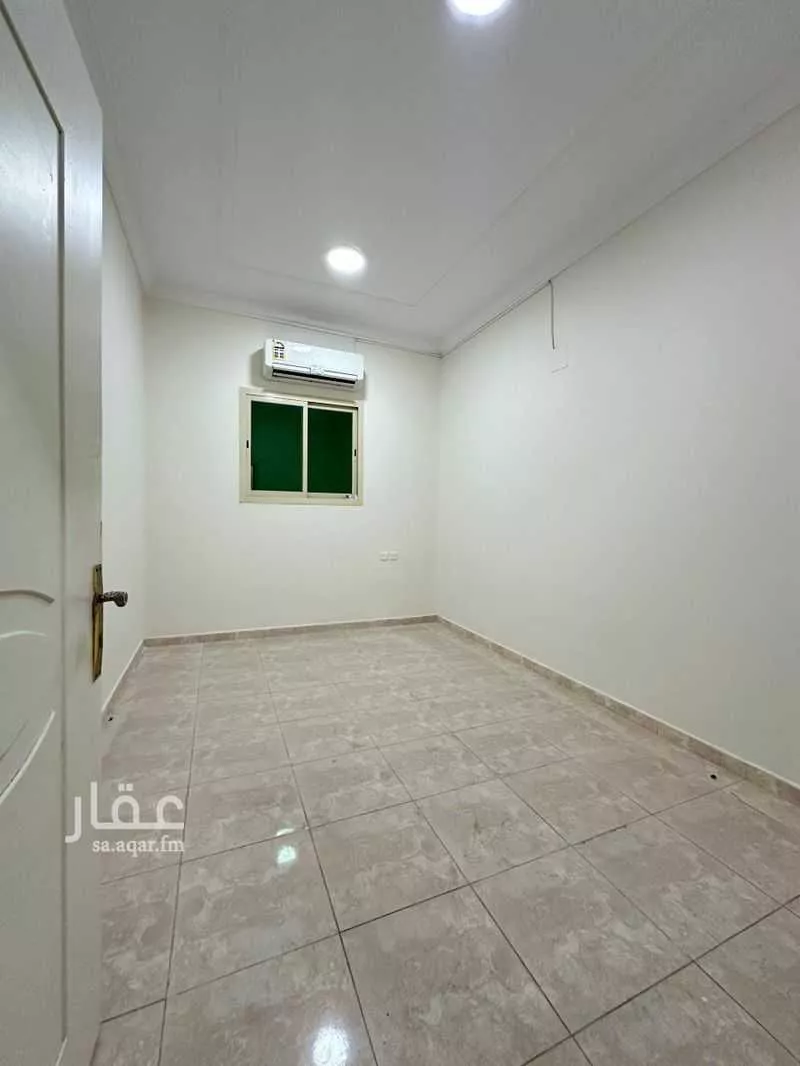 4 bedroom apartment in Ishbiliyah, Riyadh 10