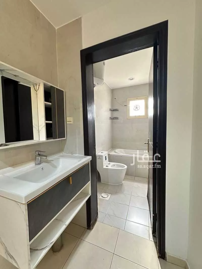 3 bedroom apartment in Ishbiliyah, Riyadh 5