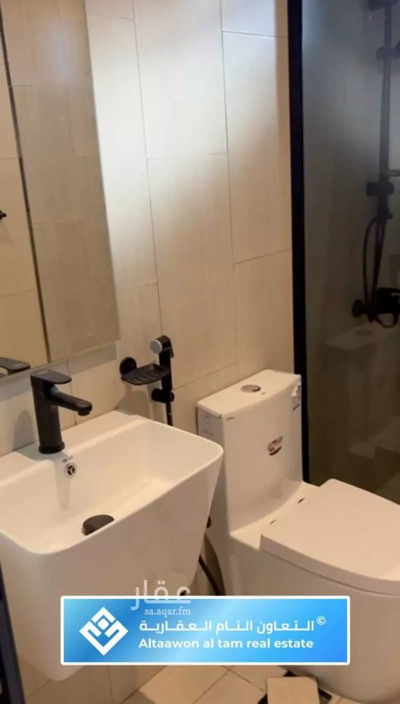 شقة 5 غرف في النزهة 4