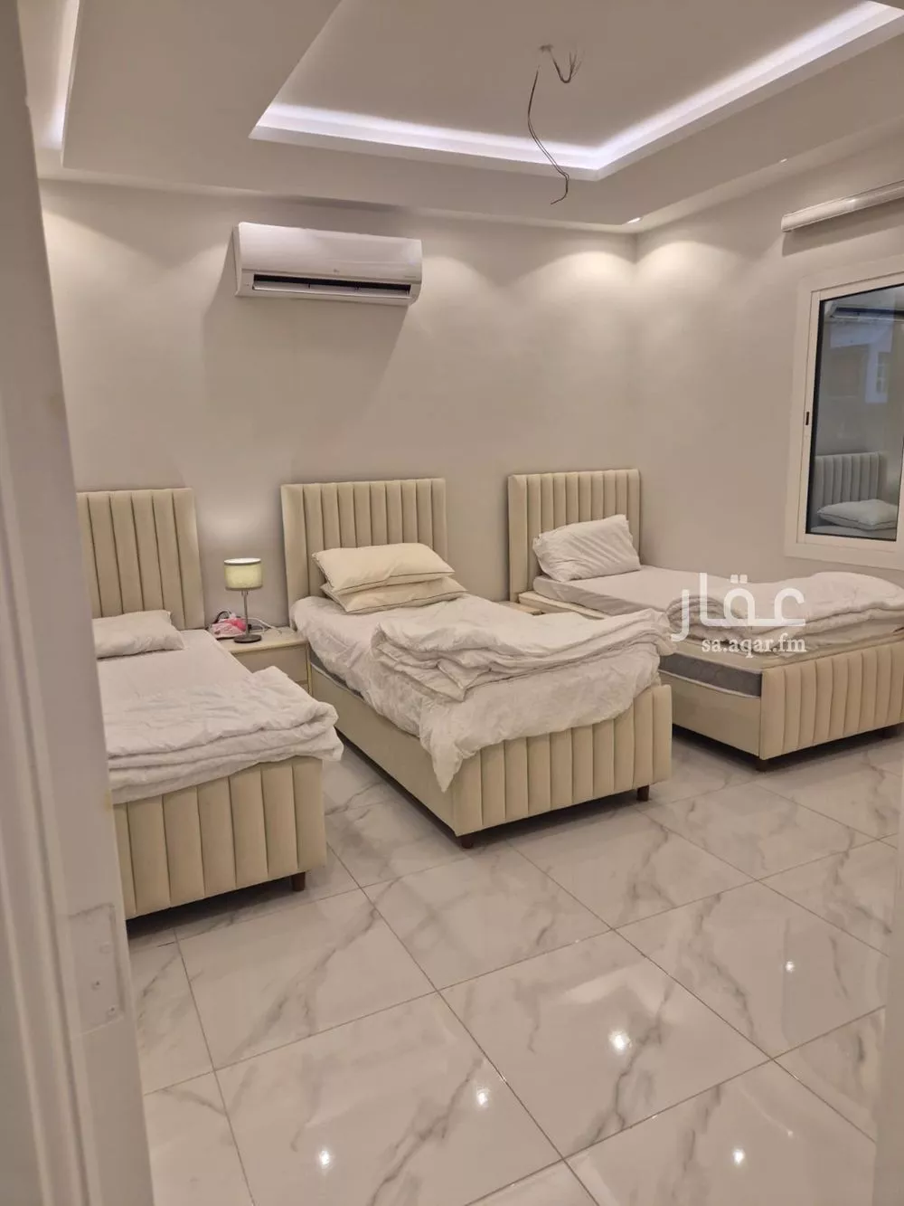 شقة 4 غرف في الواحة 5