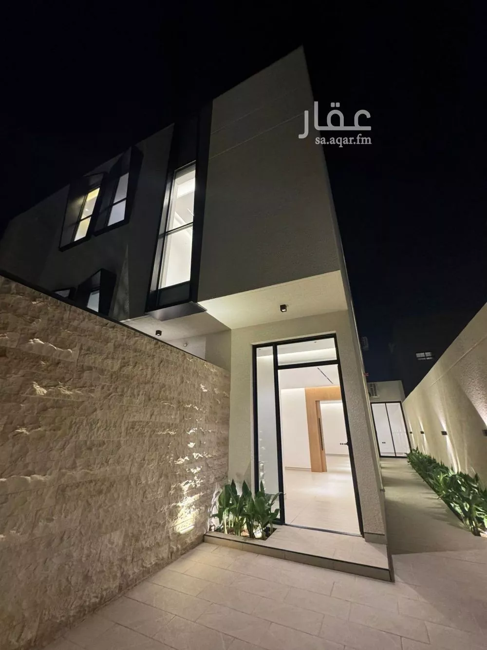 دور 4 غرف في العارض 1