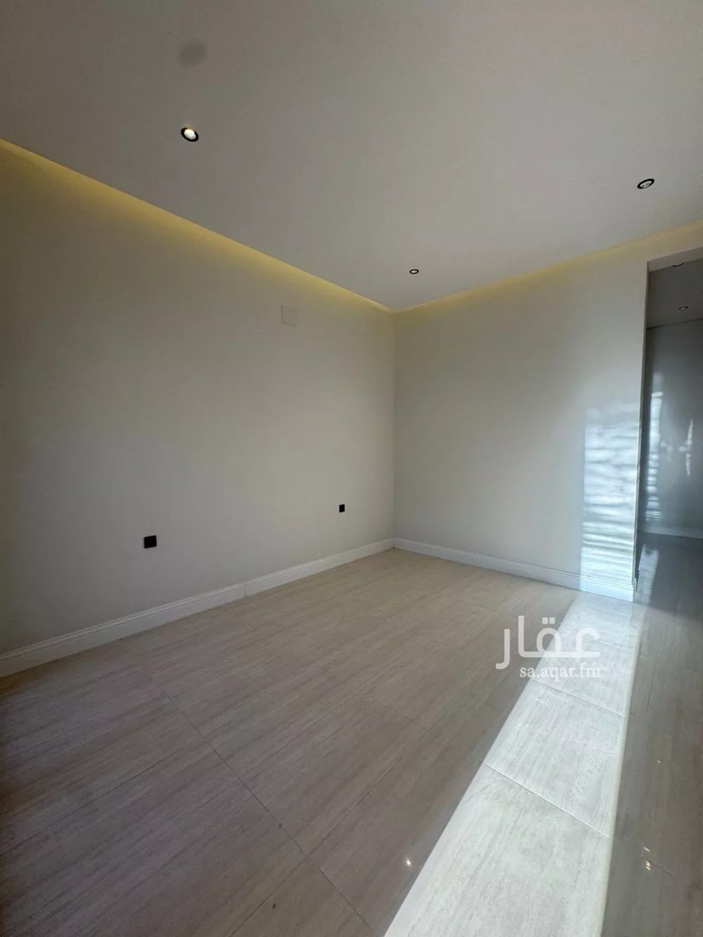 5 bedroom villa in Al Aridh 5