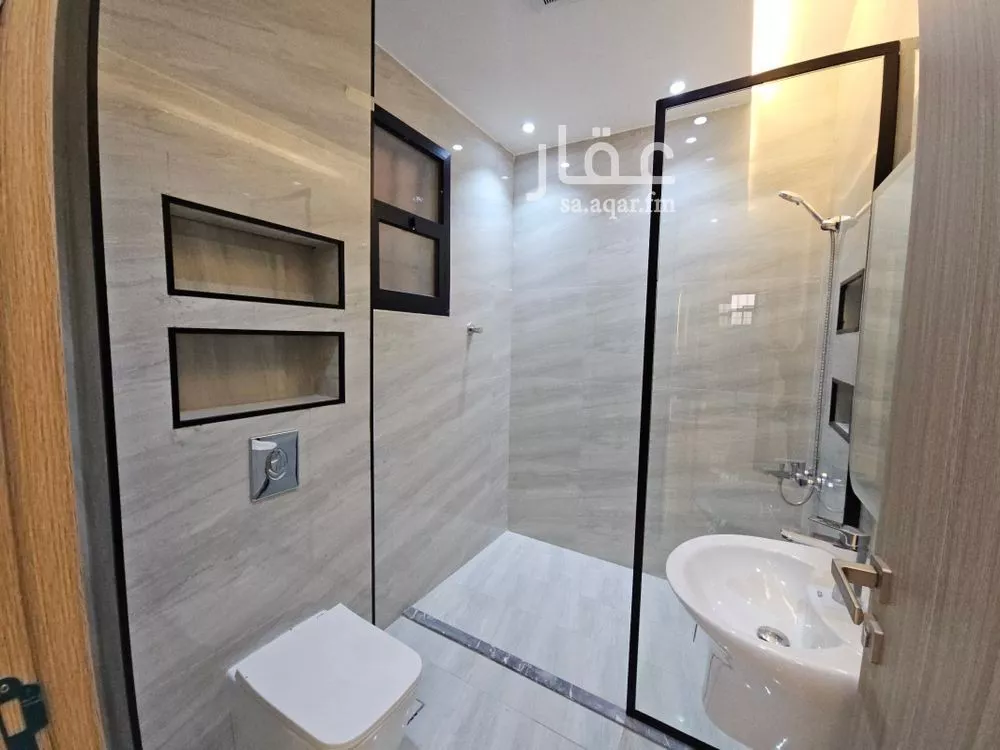 4 bedroom apartment in Al Munsiyah, Riyadh 7