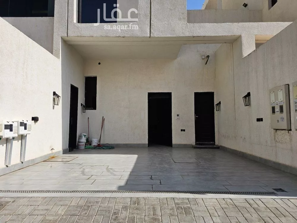 5 bedroom floor in Qurtubah 2