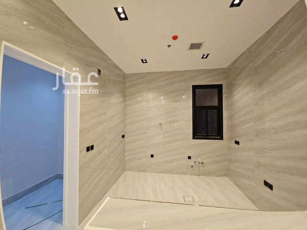 4 bedroom apartment in Al Munsiyah, Riyadh 6