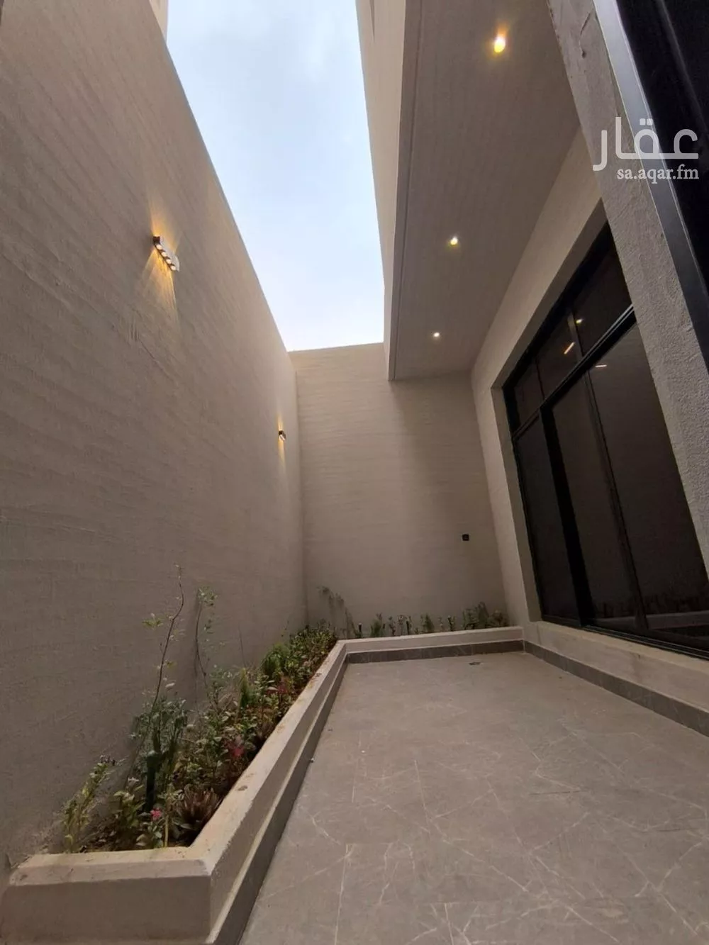 فيلا 5 غرف في اليرموك 3