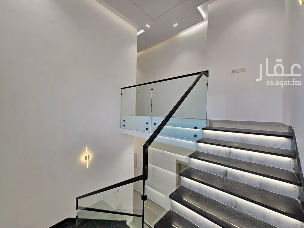 4 bedroom villa in Al Maizilah, Riyadh 9