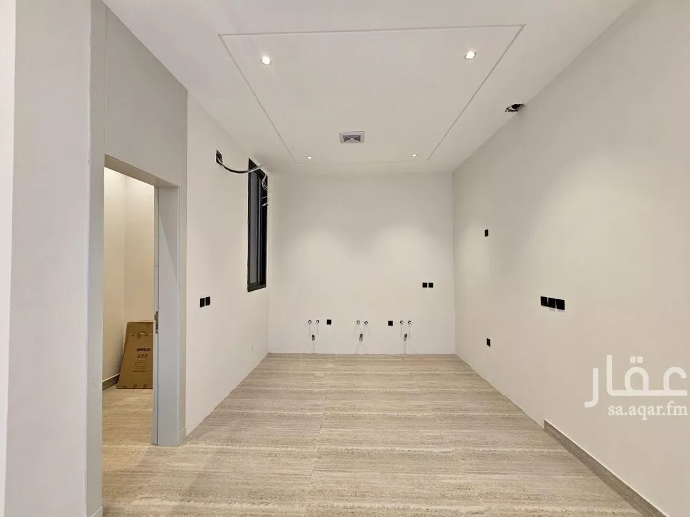 5 bedroom floor in Al Munsiyah 4