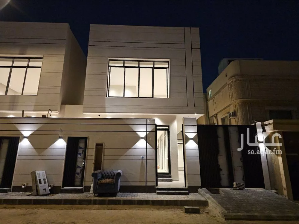 فيلا 5 غرف في الملك فيصل 1