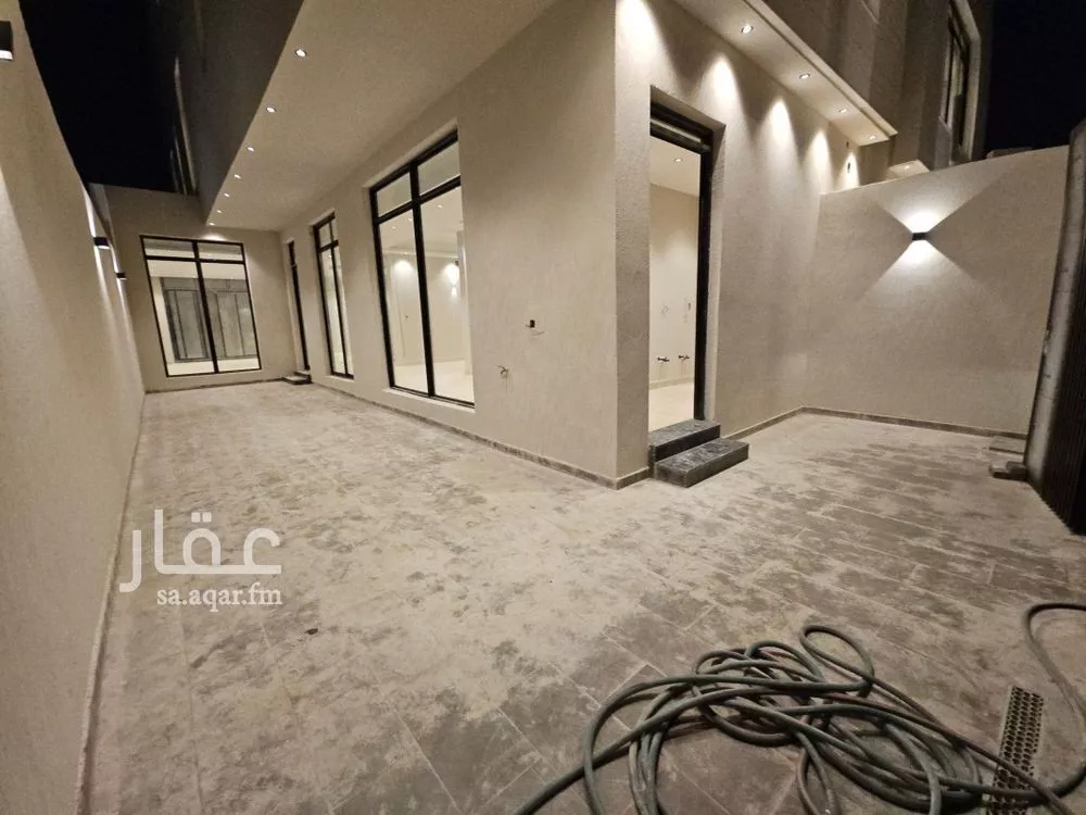 فيلا 5 غرف في الملك فيصل 3