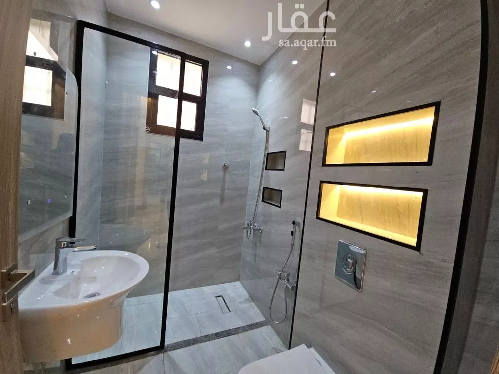 4 bedroom apartment in Al Munsiyah, Riyadh 13