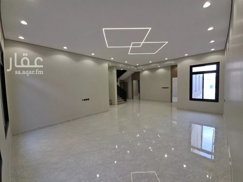 فيلا 5 غرف في الجنادرية 4