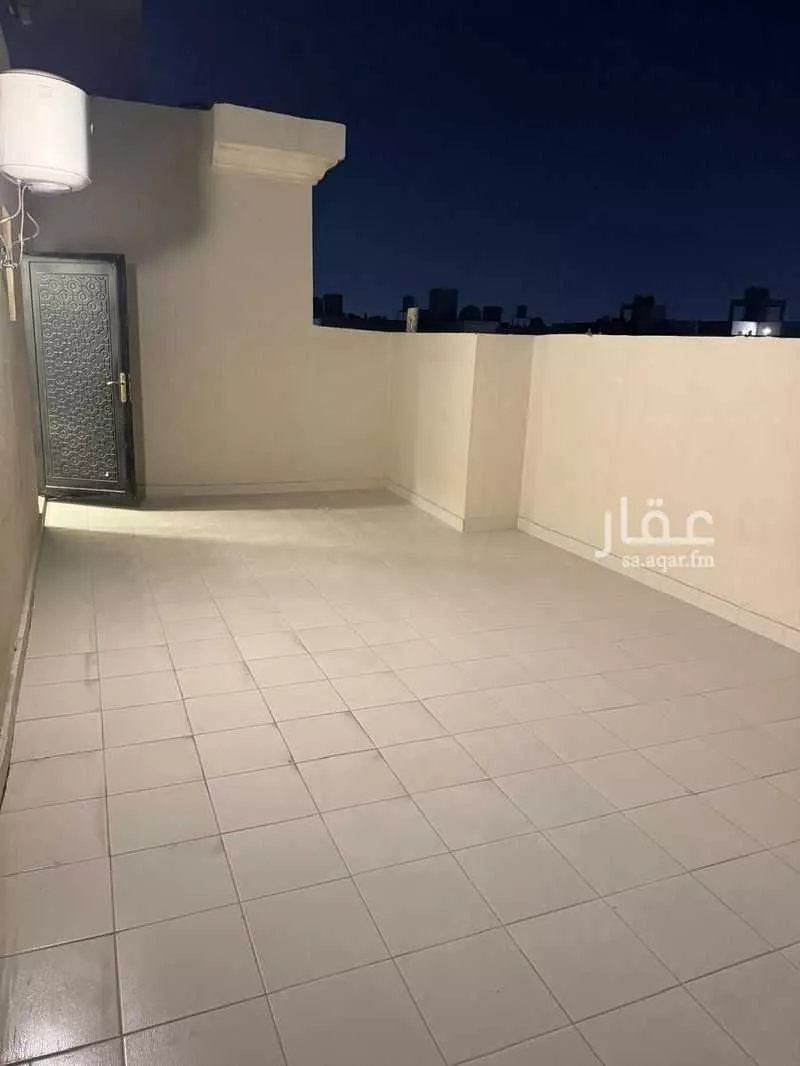 شقة 5 غرف في النور 5