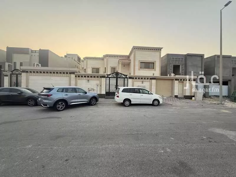 10 bedroom villa in Al Lulu 1