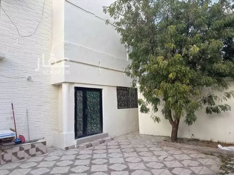 فيلا 7 غرف في العليا 4