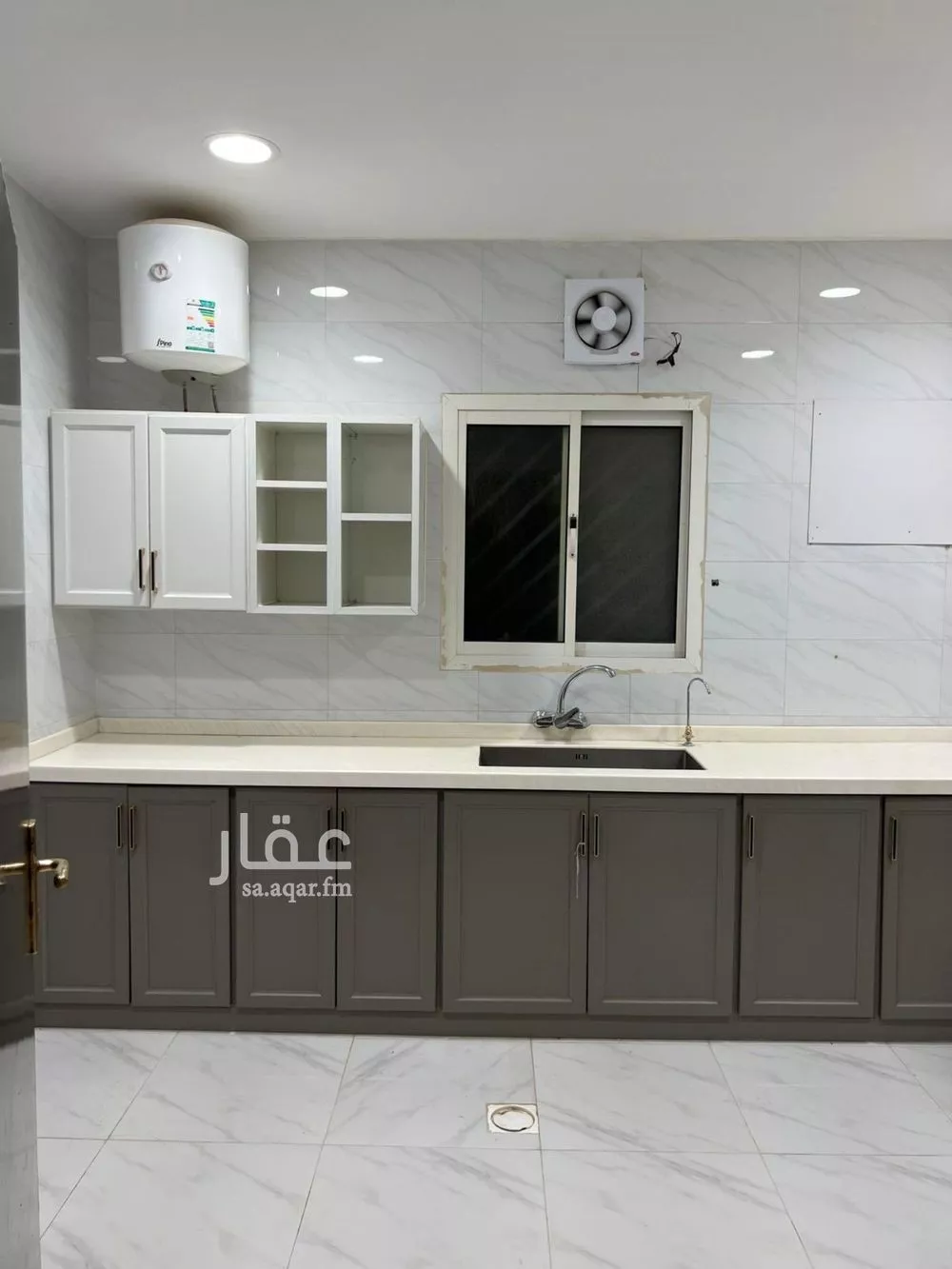 شقة 1 غرف في العقيق 3