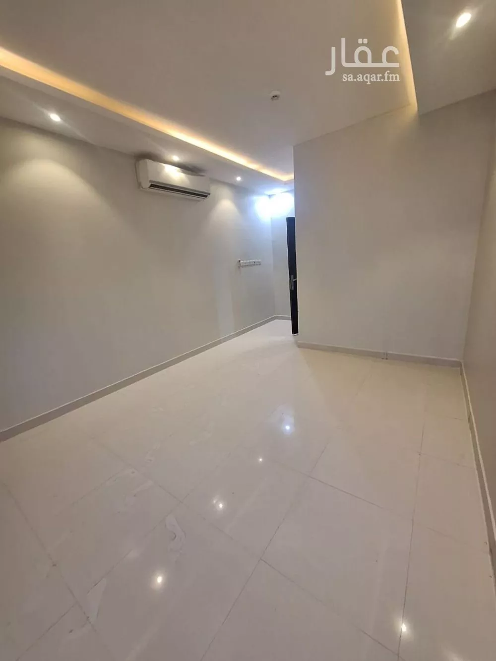 شقة 1 غرف في الوادي 4