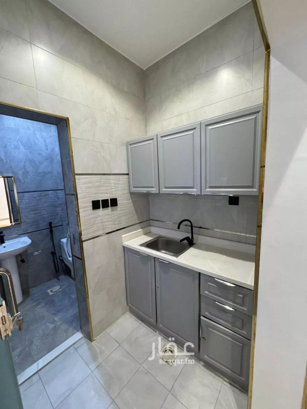 شقة 1 غرف في العليا 5