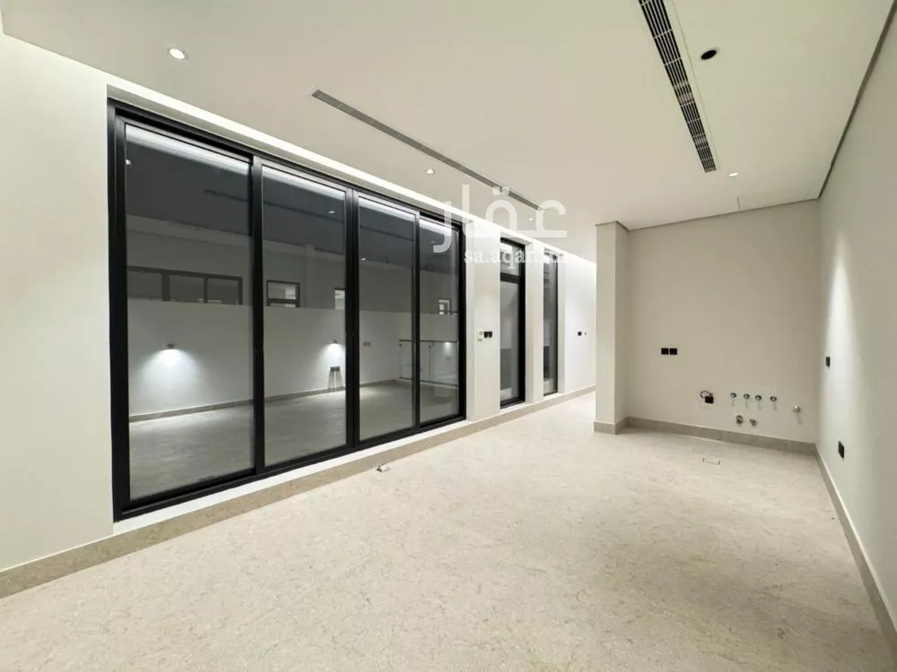 4 bedroom villa in Al Malqa, Riyadh 14