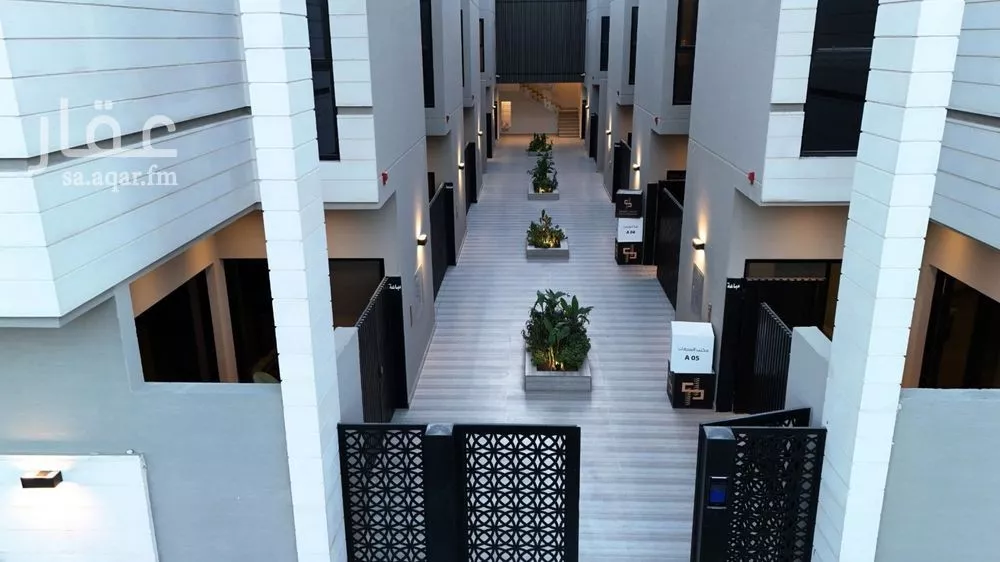 فيلا 4 غرف في العارض 2