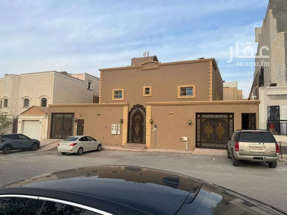 فيلا 9 غرف في التعاون 1