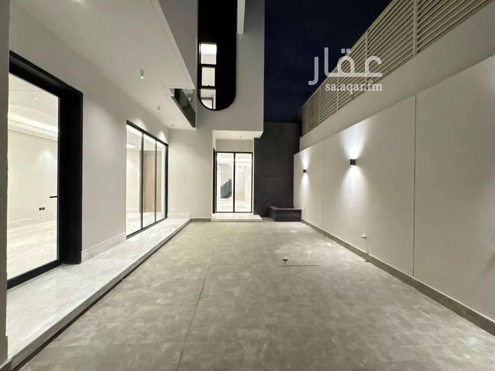 4 bedroom villa in Al Malqa, Riyadh 13