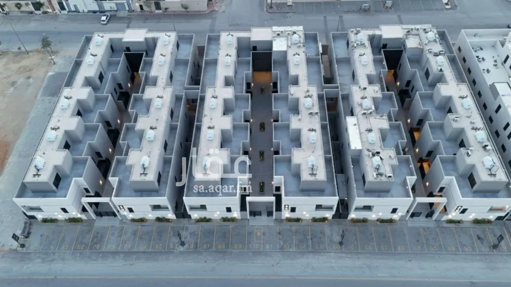 فيلا 4 غرف في العارض 3