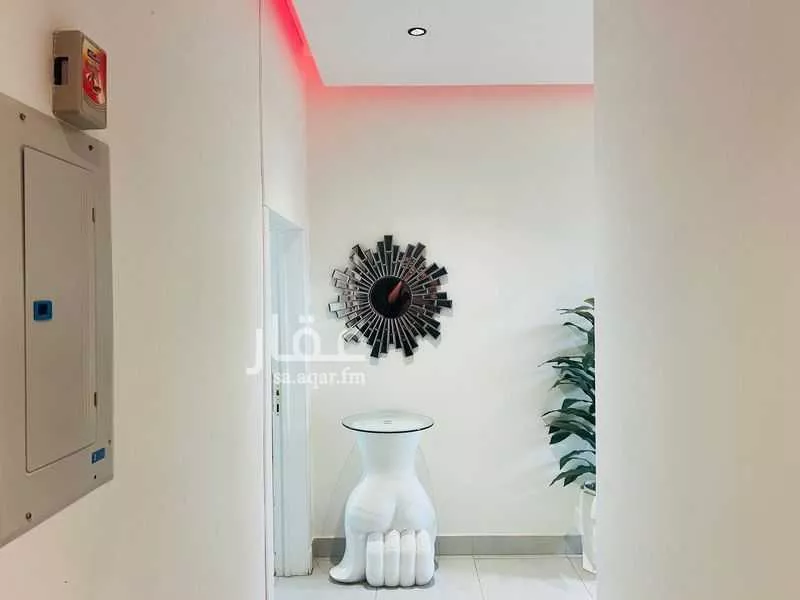 عمارة 718 م² في النخيل 3