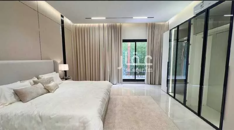 4 bedroom floor in Okaz 4