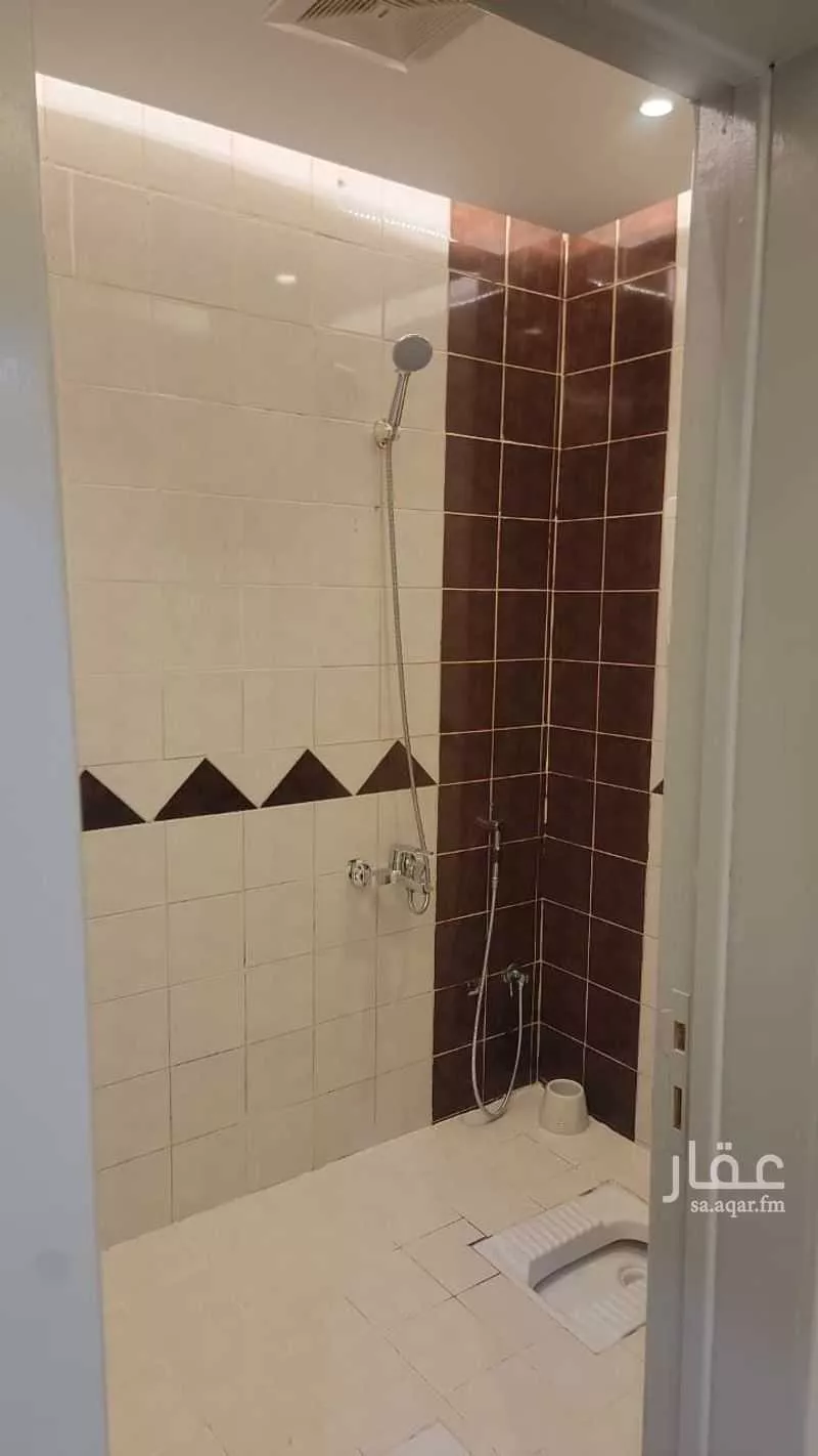 1 bedroom apartment in Al Aziziyah 4