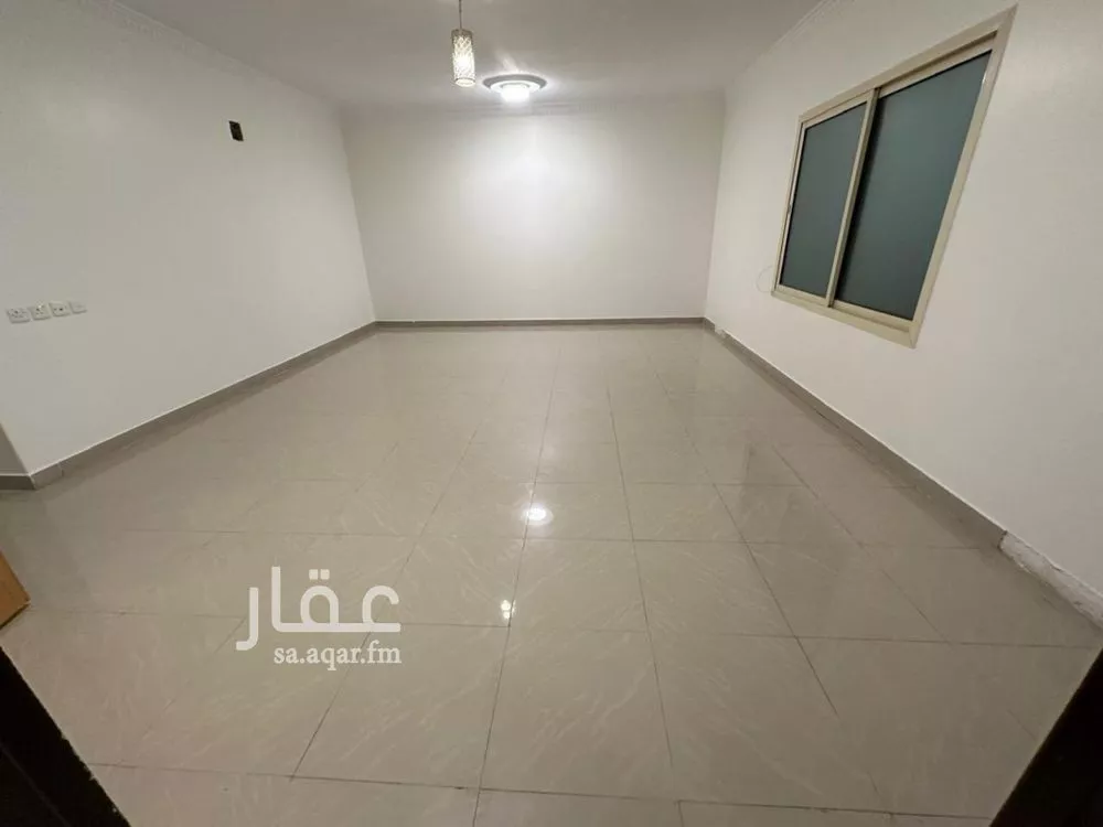 3 bedroom floor in Dhahrat Laban 2