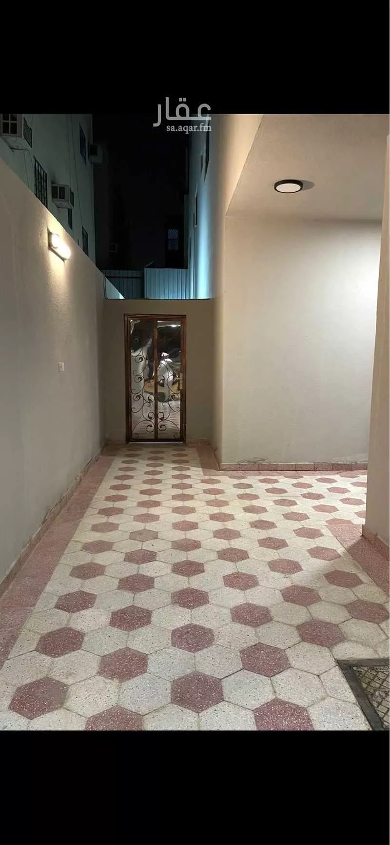 عمارة 660 م² في العزيزية 3