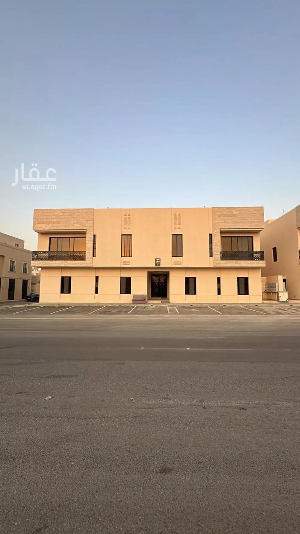 عمارة 840 م² في طويق 1