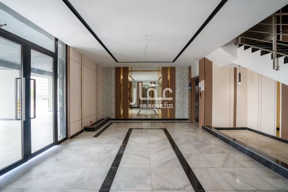 شقة 4 غرف في الريان 5